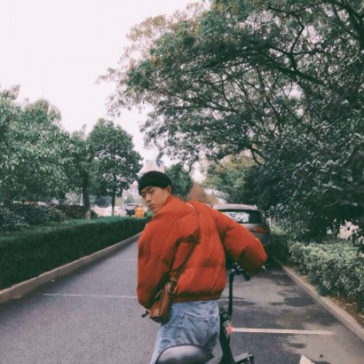 帅炸！超有街拍感的男生头像来啦 男生头像 第6张