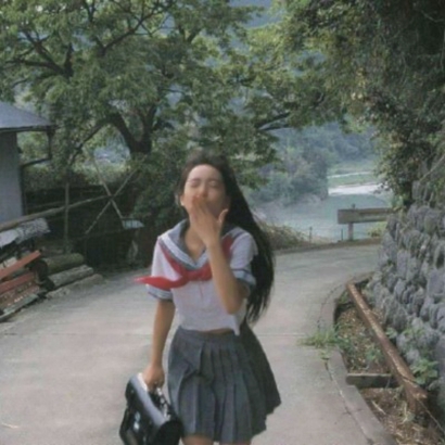 😜女生真人搞怪头像来袭 女生头像 第1张 😜女生真人搞怪头像来袭 女生头像 第1张