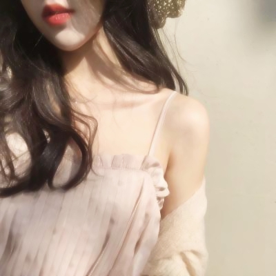 不露脸也能超绝！女生必备部位头像高级性感风来袭 女生头像 第13张