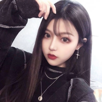 😈暗黑系真人风女生头像,神秘又迷人! 女生头像 第1张 😈暗黑系真人风女生头像,神秘又迷人! 女生头像 第1张