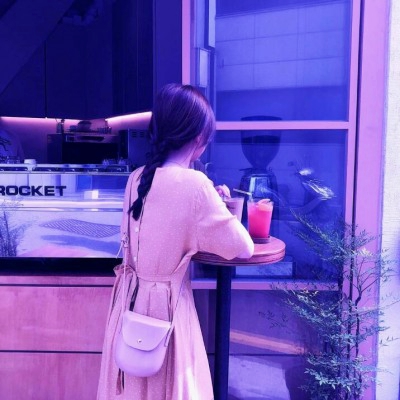 被狠狠拿捏！紫色高贵风QQ女生头像 女生头像 第29张