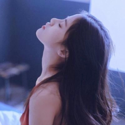 绝了！女生侧脸头像图片大集合来袭🥰 女生头像 第13张