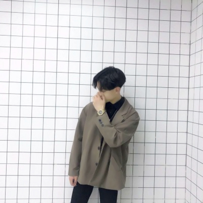 帅炸！超有街拍感的男生头像来啦 男生头像 第21张