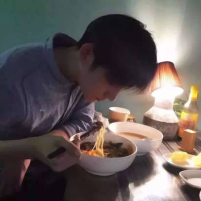 谁懂啊!这些个性韩版男生头像超绝 男生头像 第14张 谁懂啊!这些个性韩版男生头像超绝 男生头像 第14张