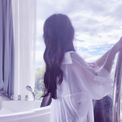 🌆真人女背影QQ头像，氛围感拉满 女生头像 第6张