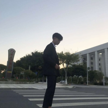 帅炸！超有街拍感的男生头像来啦 男生头像 第10张