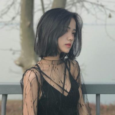 短发女生侧脸头像，太飒啦！ 女生头像 第10张