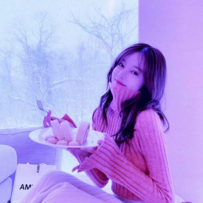 被狠狠拿捏！紫色高贵风QQ女生头像 女生头像 第9张