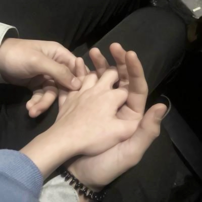 超甜！不露脸的QQ情侣一左一右头像来袭 情侣头像 第19张