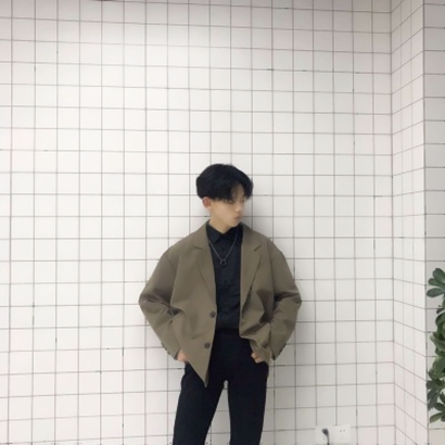 帅炸！超有街拍感的男生头像来啦 男生头像 第20张