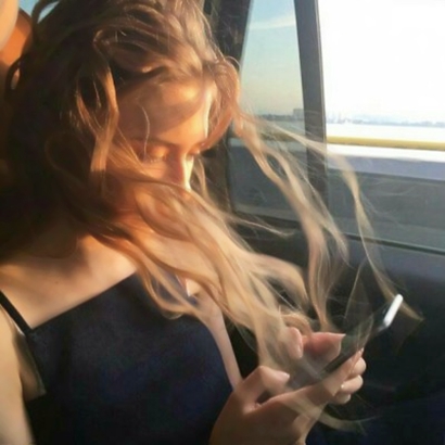 🌟欧美女生微信头像大放送 女生头像 第8张 🌟欧美女生微信头像大放送 女生头像 第8张