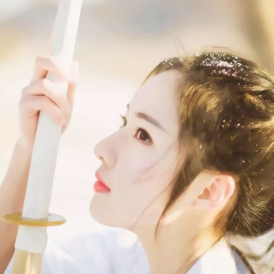 绝了！女生侧脸头像图片大集合来袭🥰 女生头像 第19张