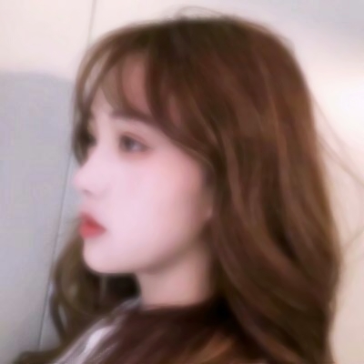 谁懂啊🤩 这侧脸时尚气质女神头像美到心颤 女生头像 第3张