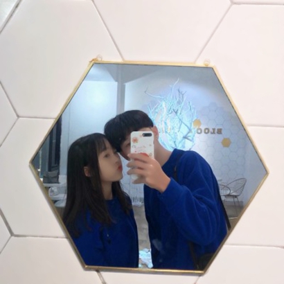 这些QQ稀有真人一左一右情侣头像太可以啦🥰 情侣头像 第6张