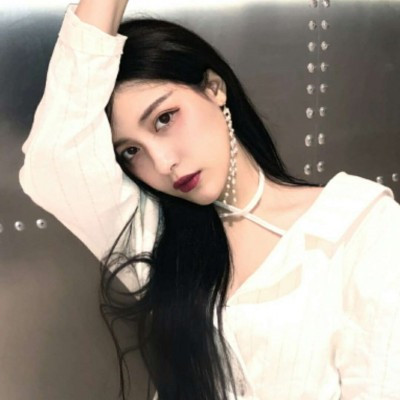 超绝!成熟韵味十足的微信女人头像来袭🥰 女生头像 第15张 超绝!成熟韵味十足的微信女人头像来袭🥰 女生头像 第15张