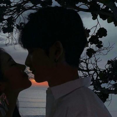 超甜！不露脸的QQ情侣一左一右头像来袭 情侣头像 第12张