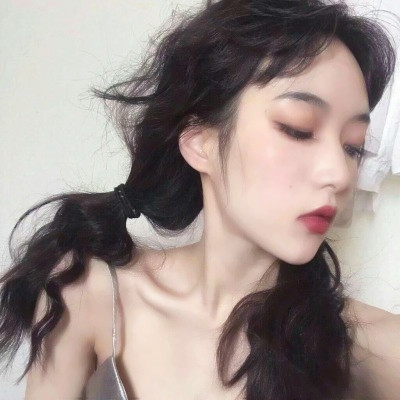 超绝!成熟韵味十足的微信女人头像来袭🥰 女生头像 第6张 超绝!成熟韵味十足的微信女人头像来袭🥰 女生头像 第6张