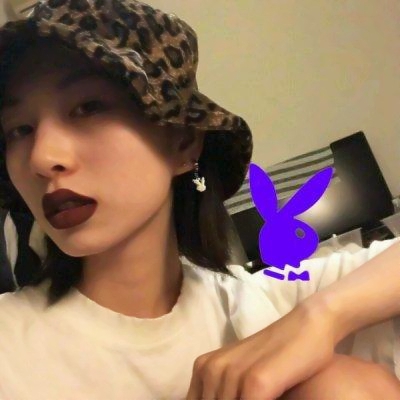 👸Supreme风女生头像，潮人必备！ 女生头像 第2张