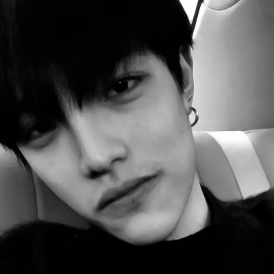 酷帅来袭!男生黑白高清头像大全🖤 男生头像 第6张 酷帅来袭!男生黑白高清头像大全🖤 男生头像 第6张