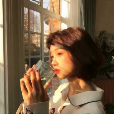绝了！女生侧脸头像图片大集合来袭🥰 女生头像 第6张