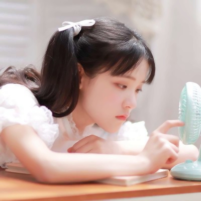 被这组女生微信侧脸头像美到啦 女生头像 第18张