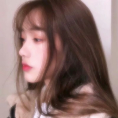 谁懂啊🤩 这侧脸时尚气质女神头像美到心颤 女生头像 第4张