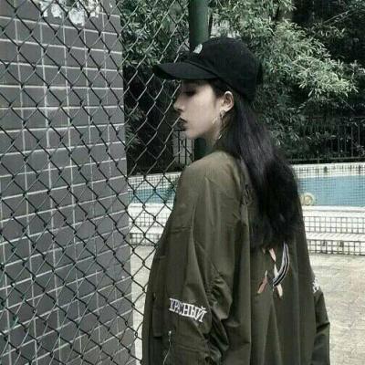  狠狠共情！女生侧脸忧伤头像大全 女生头像 第6张