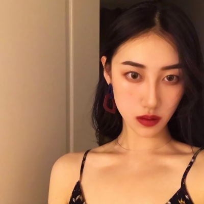 😎超飒真人冷系女生头像分享 女生头像 第1张 😎超飒真人冷系女生头像分享 女生头像 第1张