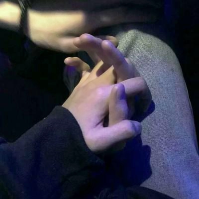 💕超甜！手牵手真实照片头像分享 情侣头像 第2张