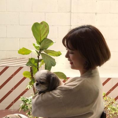 短发女生侧脸头像，太飒啦！ 女生头像 第15张