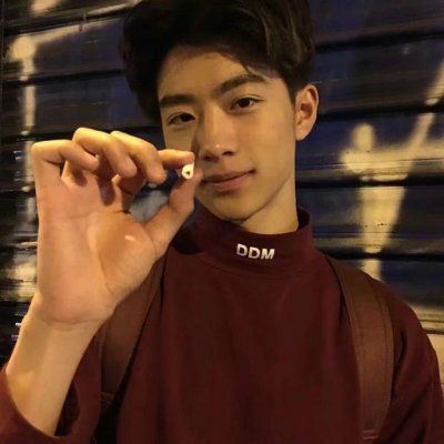 挖到宝啦!真人款禁欲系男生头像 男生头像 第4张 挖到宝啦!真人款禁欲系男生头像 男生头像 第4张