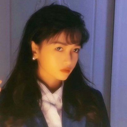 狠狠安利！成熟女人头像大放送 女生头像 第12张