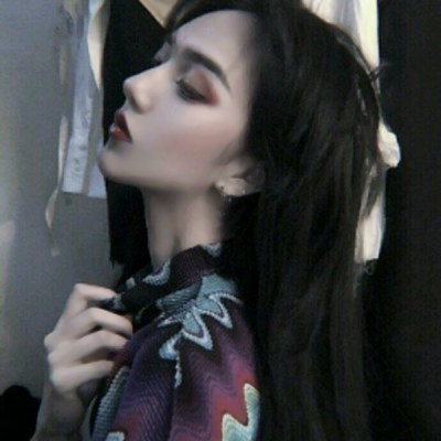 酷女孩必备！真人超酷女生头像来袭 女生头像 第1张