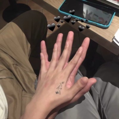 超绝!高清不露脸情侣头像推荐 情侣头像 第11张 超绝!高清不露脸情侣头像推荐 情侣头像 第11张