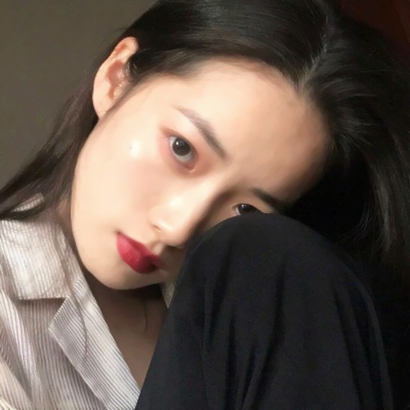 狠狠安利！成熟女人头像大放送 女生头像 第6张