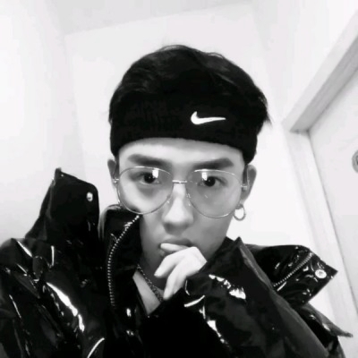 超酷黑白系男生头像来袭,帅到犯规! 男生头像 第14张 超酷黑白系男生头像来袭,帅到犯规! 男生头像 第14张