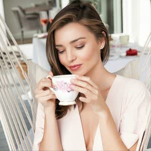 超全女生喝咖啡头像图片大集合 女生头像 第27张
