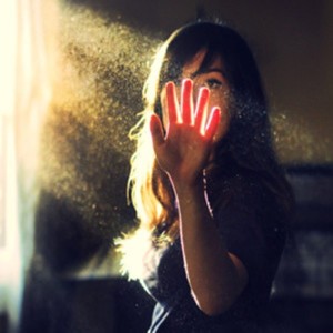 绝美!孤独氛围感女生头像大集合 女生头像 第35张 绝美!孤独氛围感女生头像大集合 女生头像 第35张