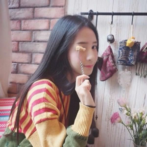 ins风女生微信时尚头像大全|温柔系 / 御姐范 / 甜酷风,一键解锁 女生头像 第11张 ins风女生微信时尚头像大全|温柔系 / 御姐范 / 甜酷风,一键解锁 女生头像 第11张