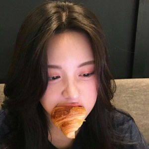 被这组清新时尚美女生头像拿捏住啦 女生头像 第7张