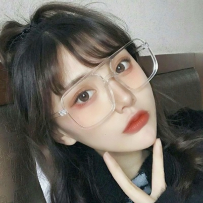 微信头像女冷淡风，自带一种疏离感 女生头像 第13张