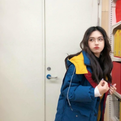 超绝!疯癫感女生QQ头像来袭 女生头像 第13张 超绝!疯癫感女生QQ头像来袭 女生头像 第13张