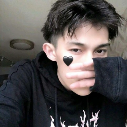 超酷超拽成熟男生头像分享,被帅晕 男生头像 第8张 超酷超拽成熟男生头像分享,被帅晕 男生头像 第8张