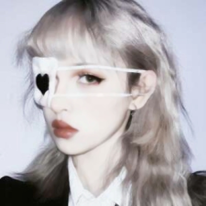 超A闺蜜抖音头像来袭,霸气感拉满 女生头像 第2张 超A闺蜜抖音头像来袭,霸气感拉满 女生头像 第2张