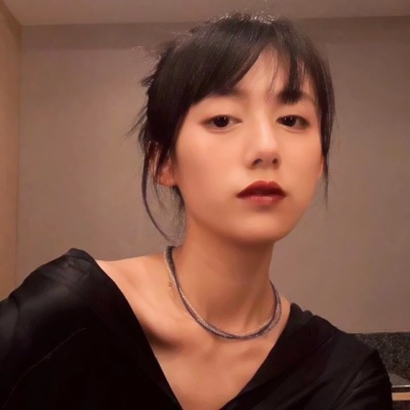 绝美高冷系女生QQ头像大全 女生头像 第25张