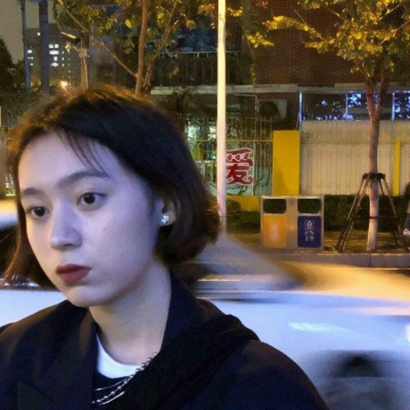 微信头像女冷淡风，自带一种疏离感 女生头像 第30张