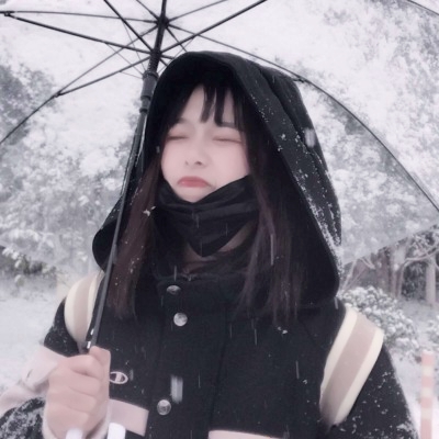 被狠狠拿捏住的简单气质女生头像 女生头像 第4张 被狠狠拿捏住的简单气质女生头像 女生头像 第4张