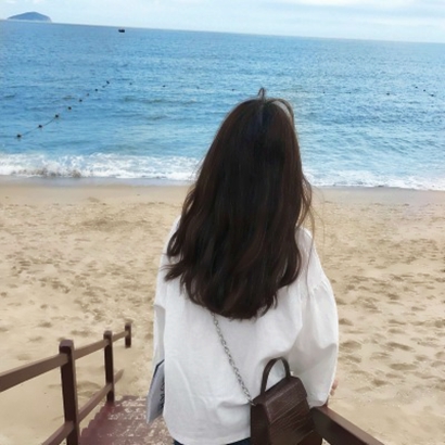 绝美!高清无水印海边背影女生头像大集合 女生头像 第4张 绝美!高清无水印海边背影女生头像大集合 女生头像 第4张