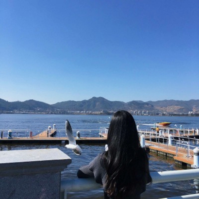 绝美!高清无水印海边背影女生头像大集合 女生头像 第6张 绝美!高清无水印海边背影女生头像大集合 女生头像 第6张