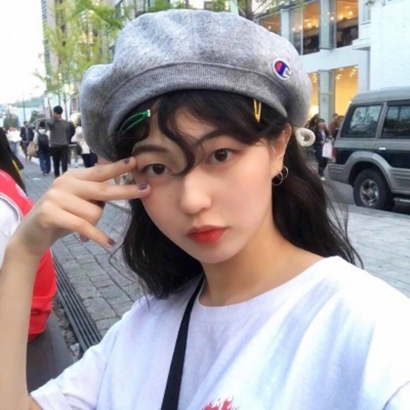 微信头像女冷淡风，自带一种疏离感 女生头像 第25张